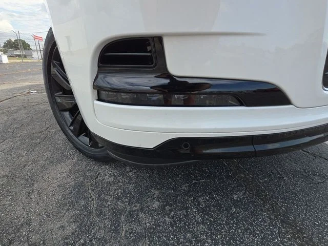 Used 2023 White Lincoln Reserve image 28