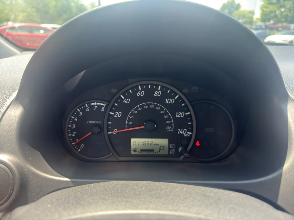 Used 2024 Sapphire Blue Metallic Mitsubishi ES image 11