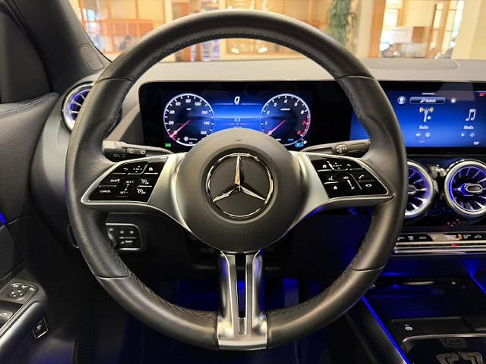Certified Used 2025 Cirrus Silver Metallic Mercedes-Benz 4MATIC® image 12