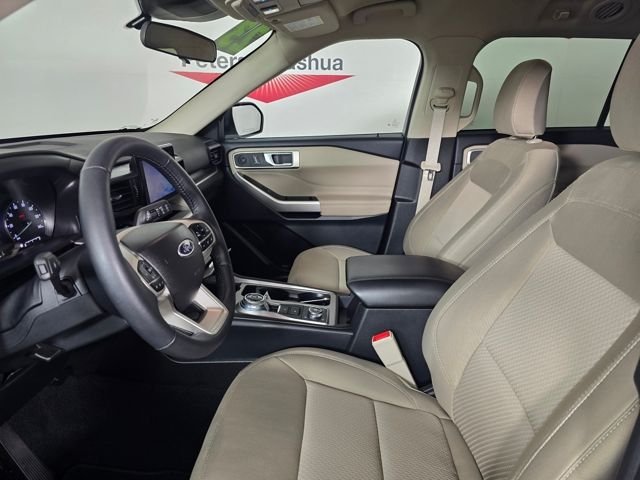 Used 2023 White Metallic Ford XLT image 17