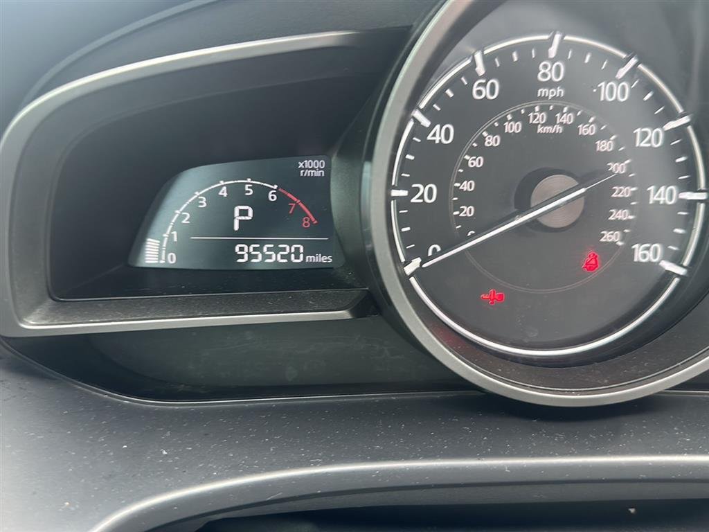 Used 2018 Snowflake White Pearl Mica Mazda Touring image 6