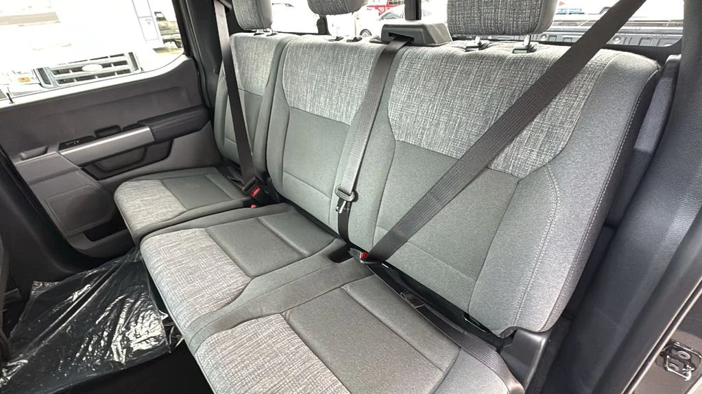 New 2026 Carbonized Gray Metallic Ford F-250® XLT image 17