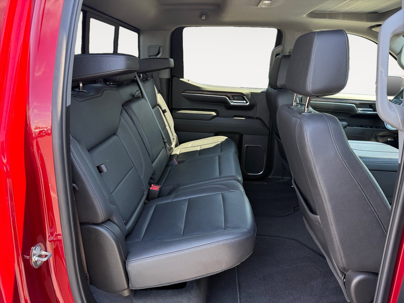 Used 2024 Volcanic Red GMC SLT image 18