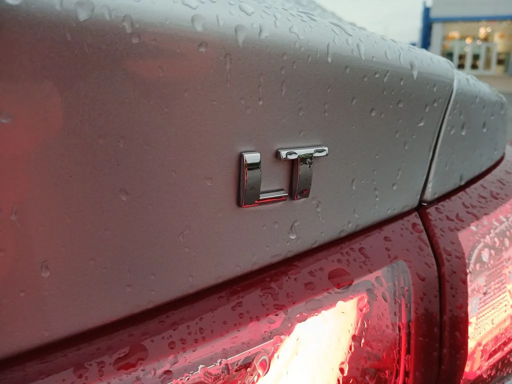 Used 2022 Silver Chevrolet LT image 21