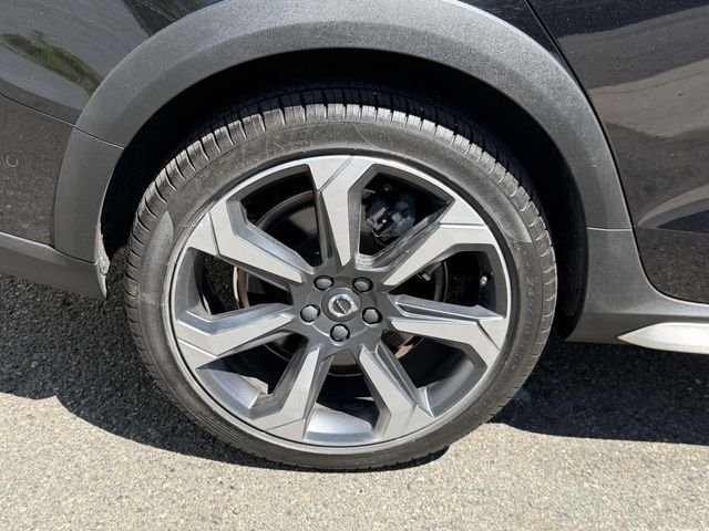Certified Used 2024 Black Volvo Ultimate image 9