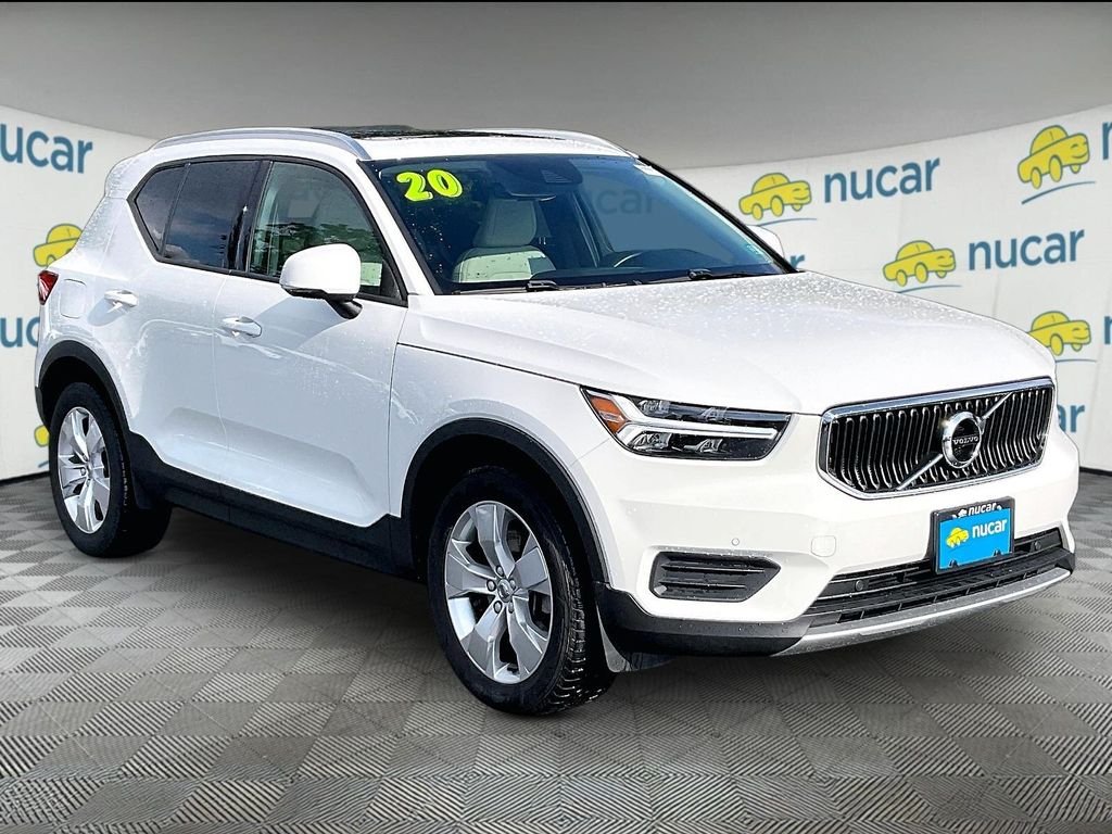 Used 2020 White Volvo Momentum image 1