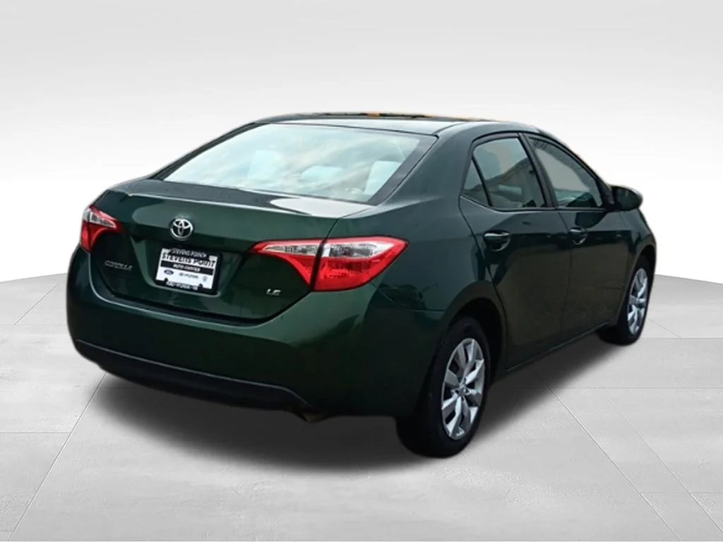 Used 2014 4Evergreen Mica Toyota LE image 7