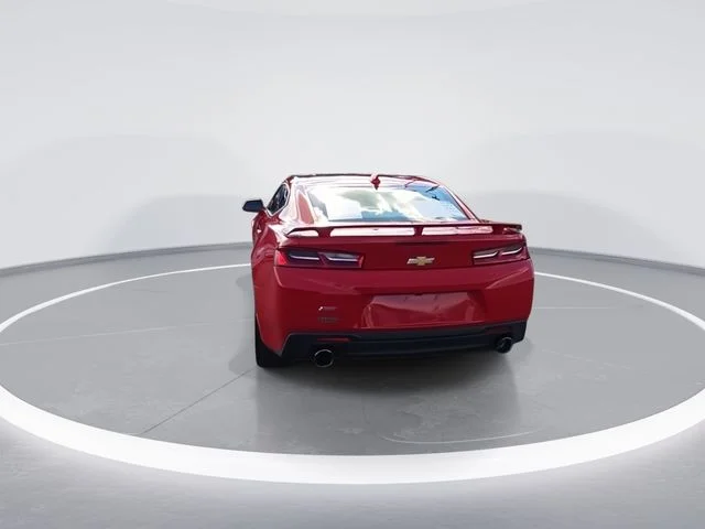 Used 2018 Red Chevrolet SS image 3