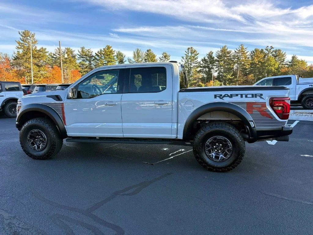 Used 2026 Avalanche Ford Raptor image 6