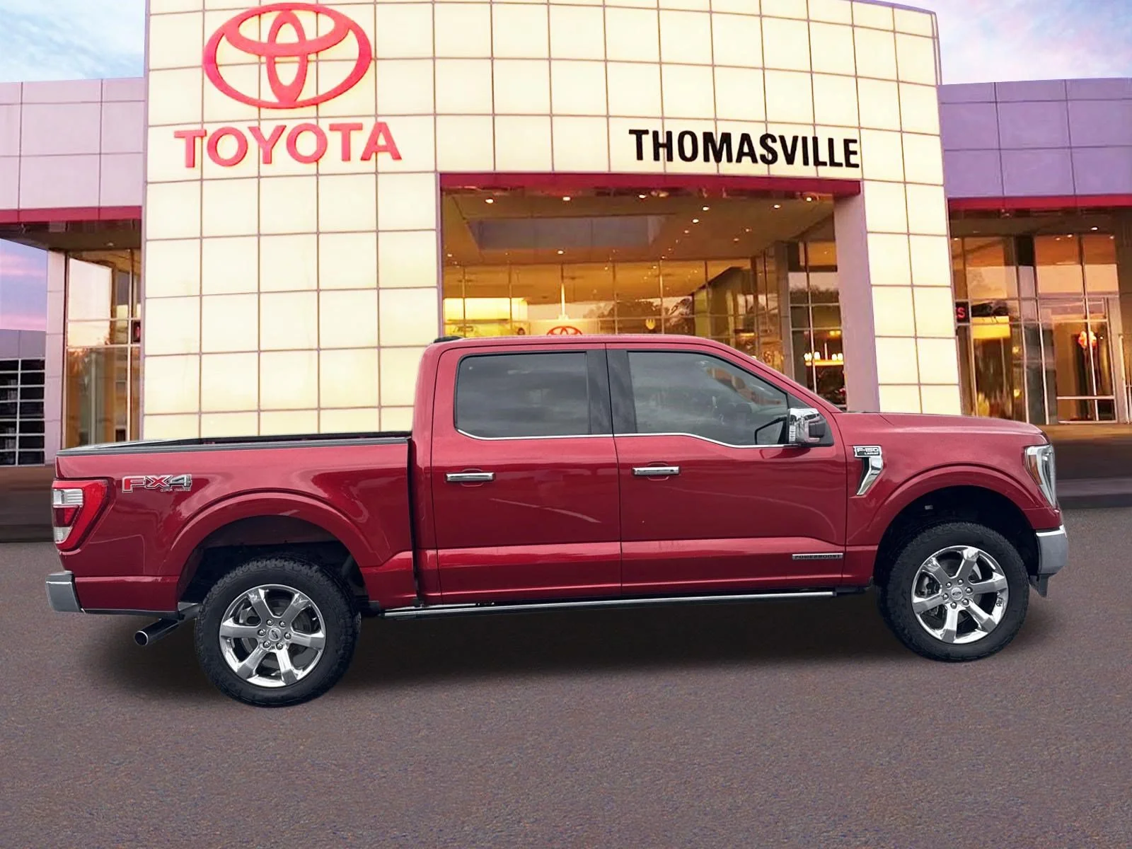 Used 2023 Red Metallic Ford Lariat image 4