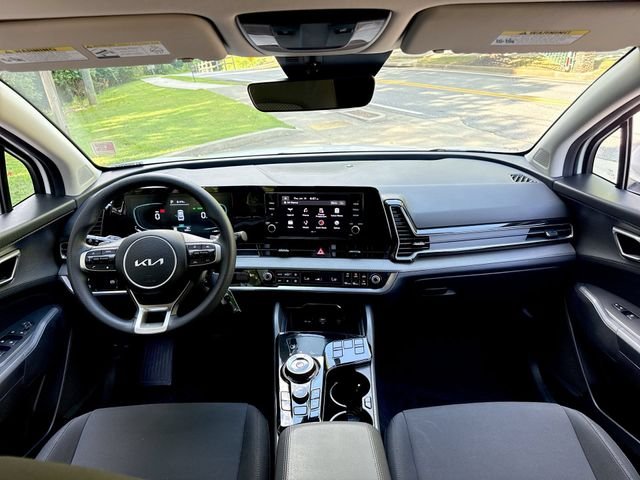 Used 2025 White Kia LX image 20