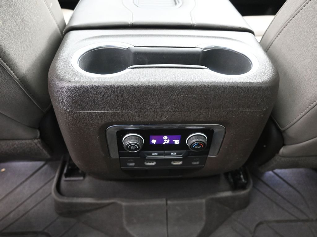 Used 2021 White Chevrolet LT image 19