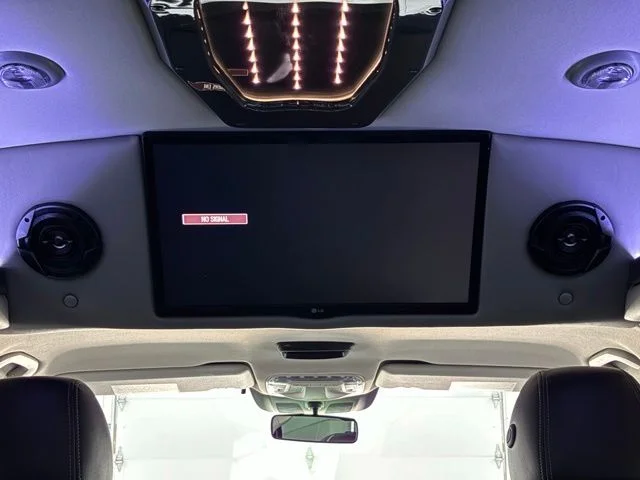 Used 2019 Black Mercedes-Benz Metris by Explorer image 4