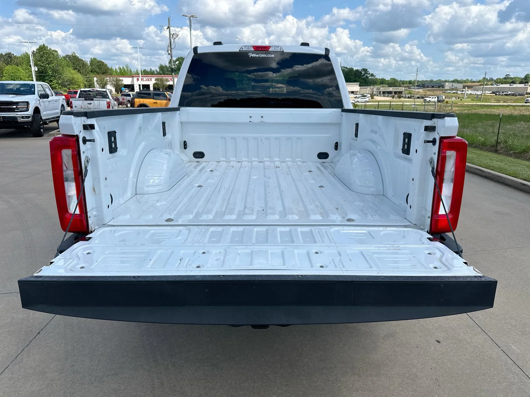 Used 2024 Oxford White Ford XLT image 22