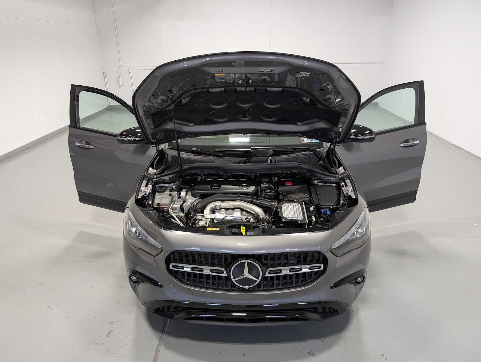 New 2026 Mountain Grey Metallic Mercedes-Benz GLA 250 image 11