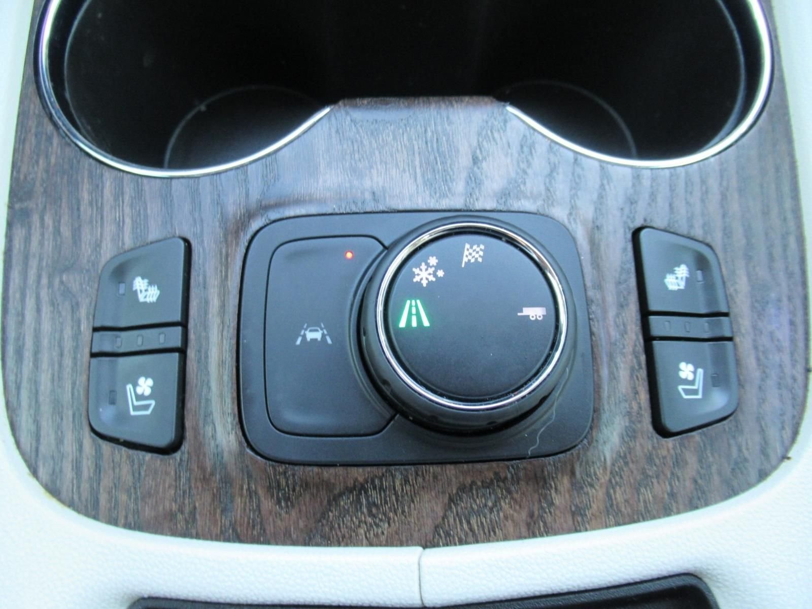 Used 2021 Gray GMC Denali image 27
