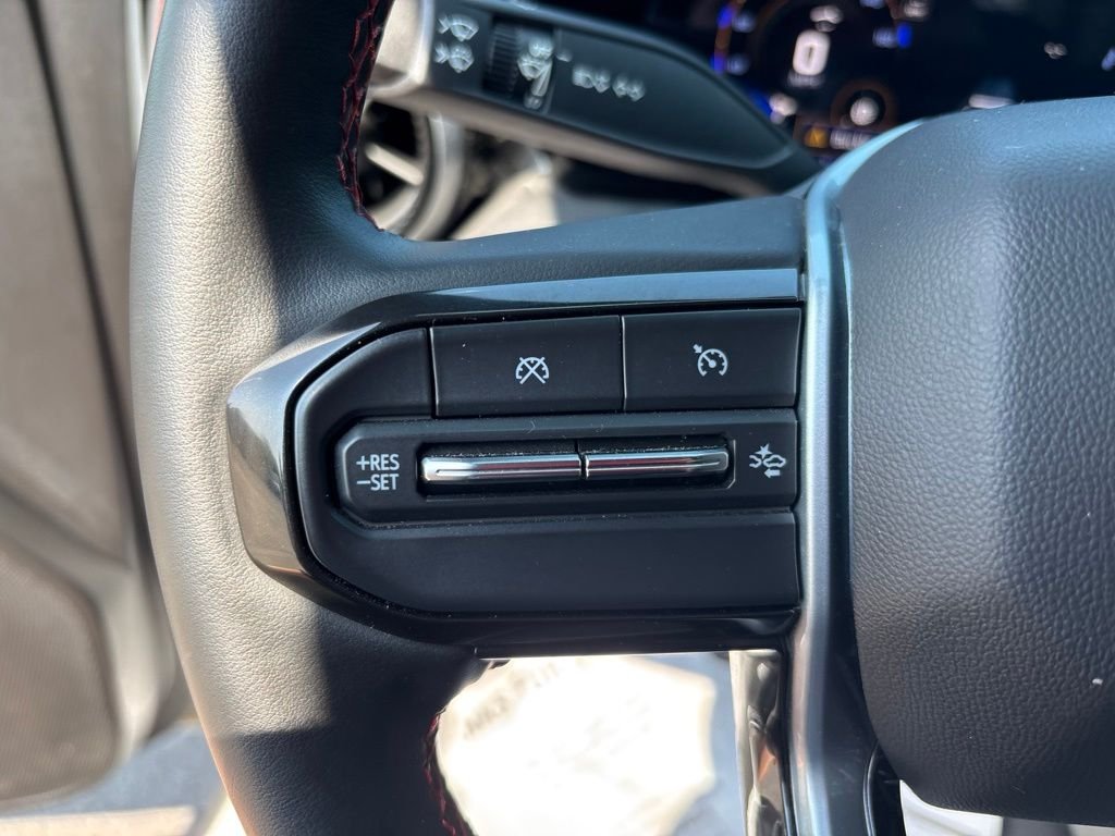 Used 2024 White Chevrolet Z71 image 19