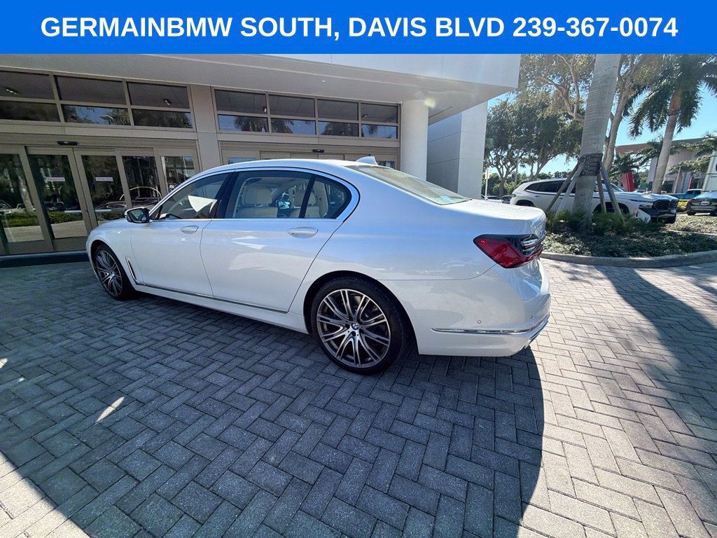 Used 2022 Mineral White Metallic BMW 750i xDrive image 7