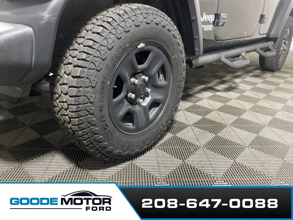Certified Used 2018 Black Clearcoat Jeep Unlimited Sport image 26