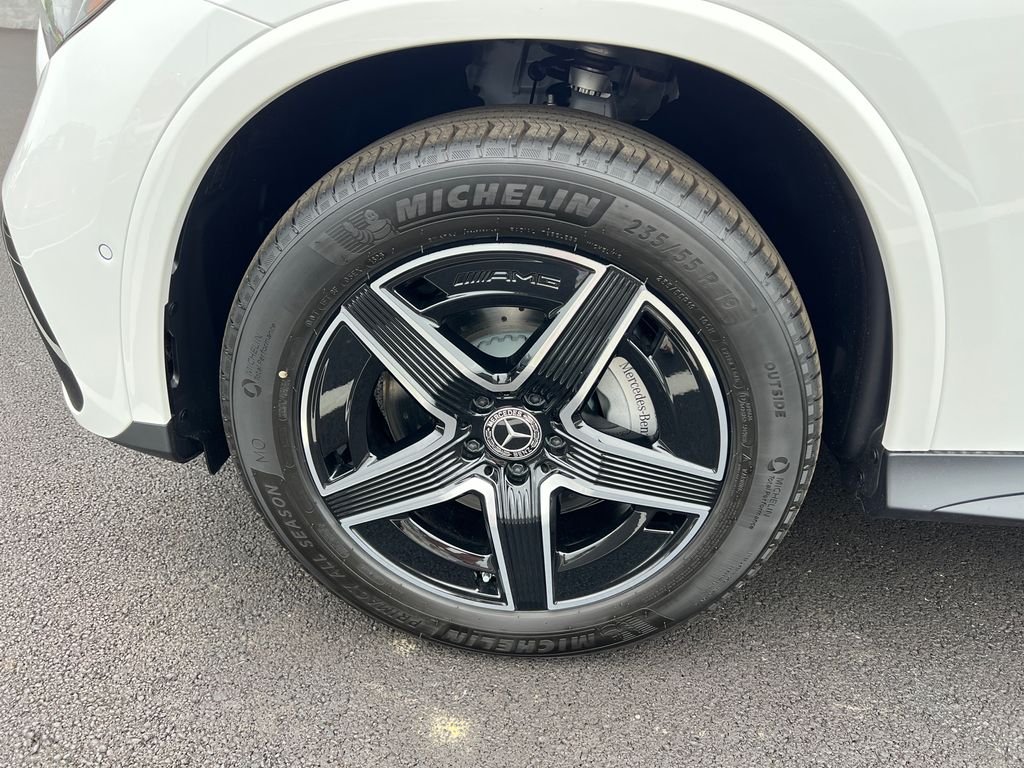 New 2026 Polar White Mercedes-Benz GLC300 image 33