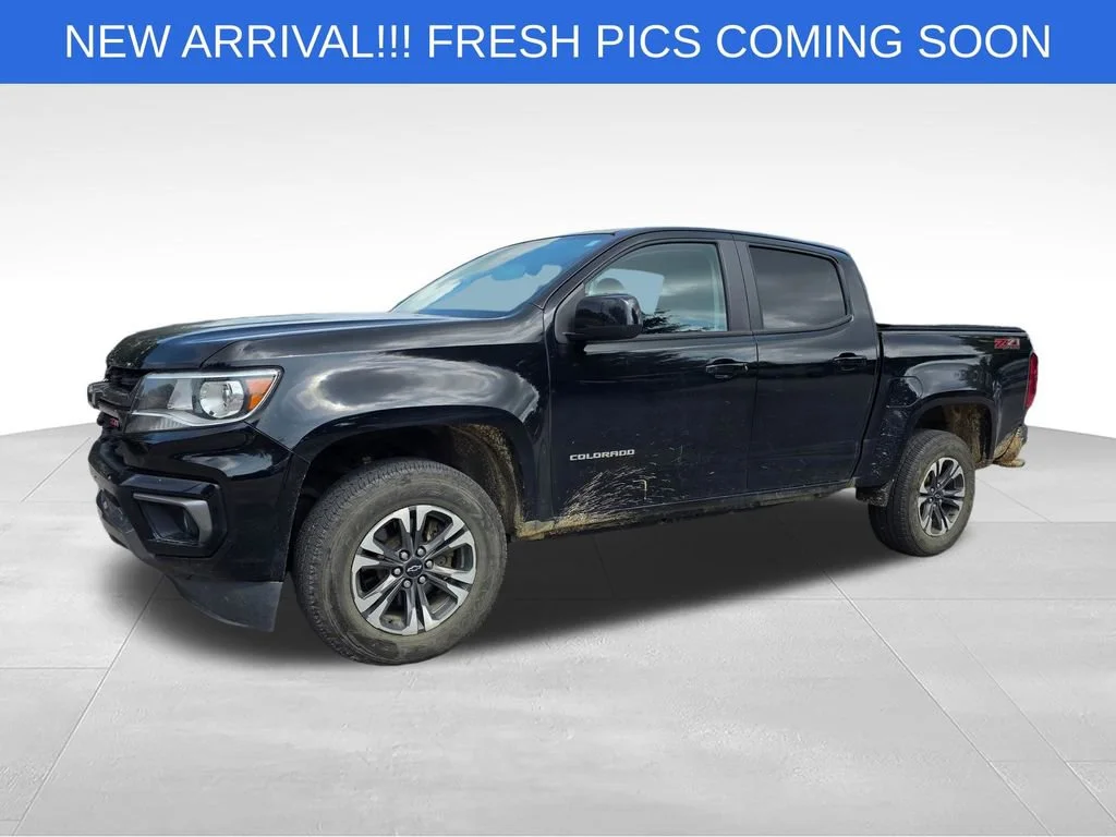 Used 2021 BLACK Chevrolet 4WD Z71 image 2