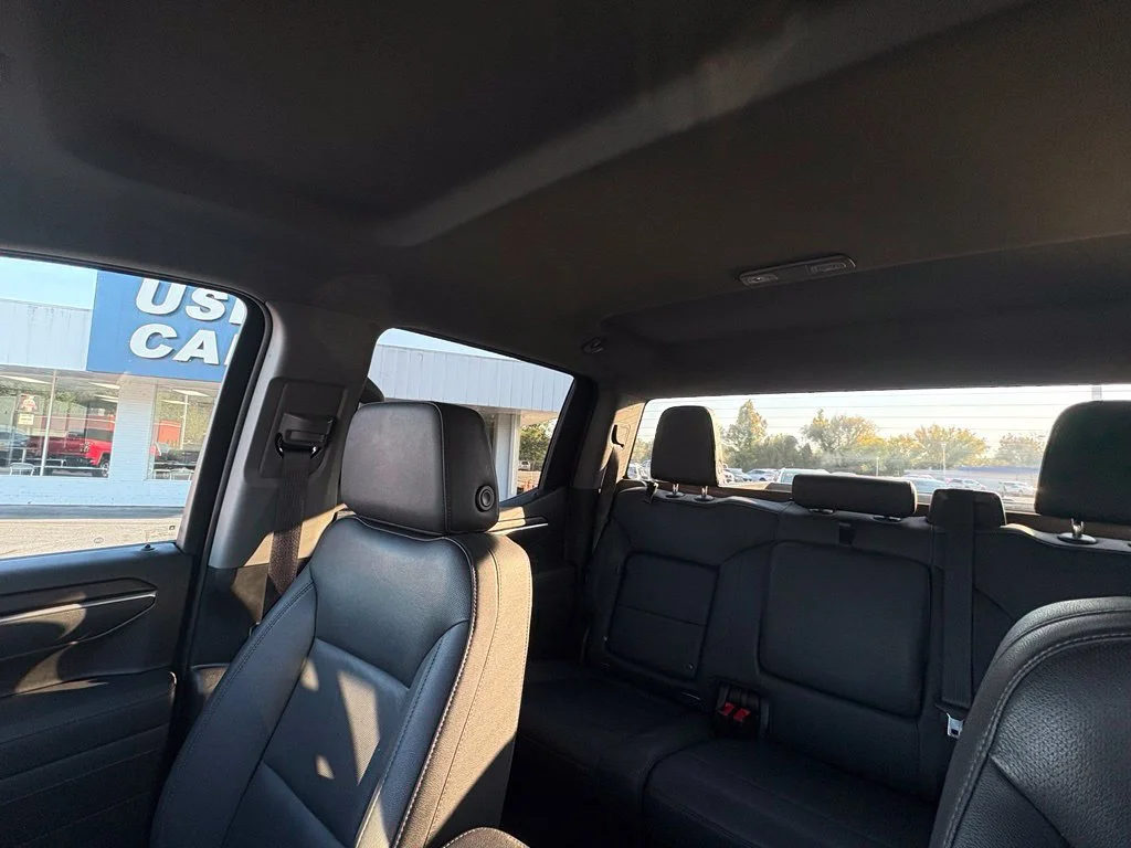 Used 2025 Sterling Metallic GMC SLT image 20