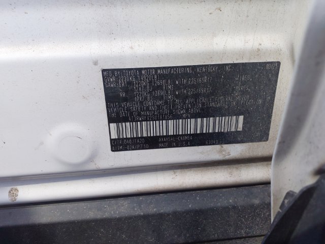 Used 2025 White Toyota XLE image 25