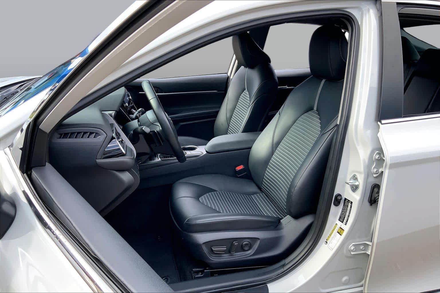 Used 2023 Ice Edge Toyota SE image 8