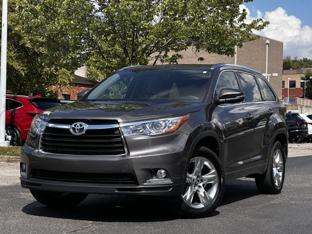 Used 2016 Predawn Gray Mica Toyota Limited/1-Owner/Heated-AC Seats image 7