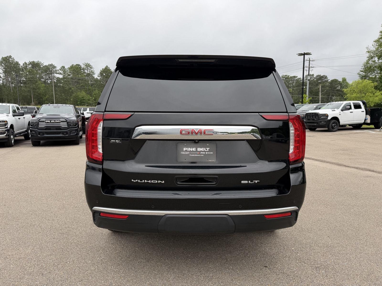 Used 2022 Onyx Black GMC SLT image 5
