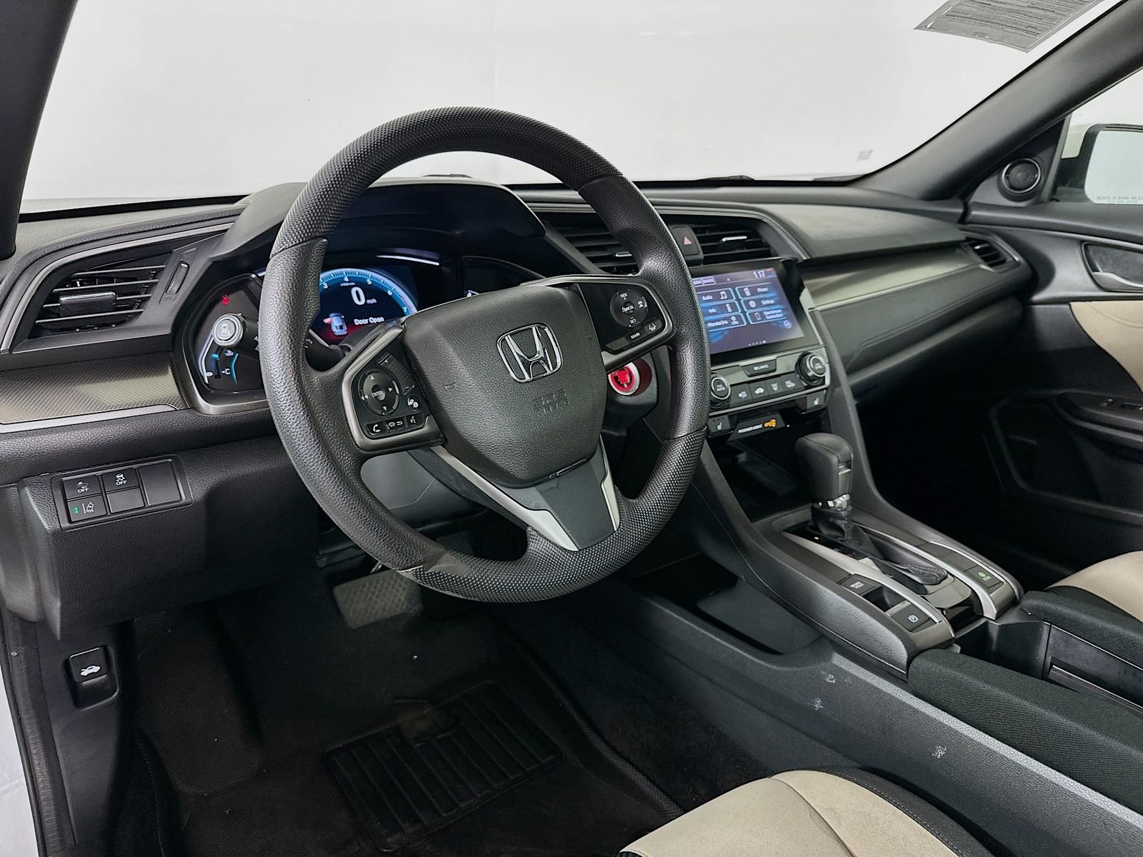 Used 2018 White Honda EX image 9