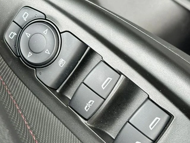 Used 2022  Chevrolet  image 16