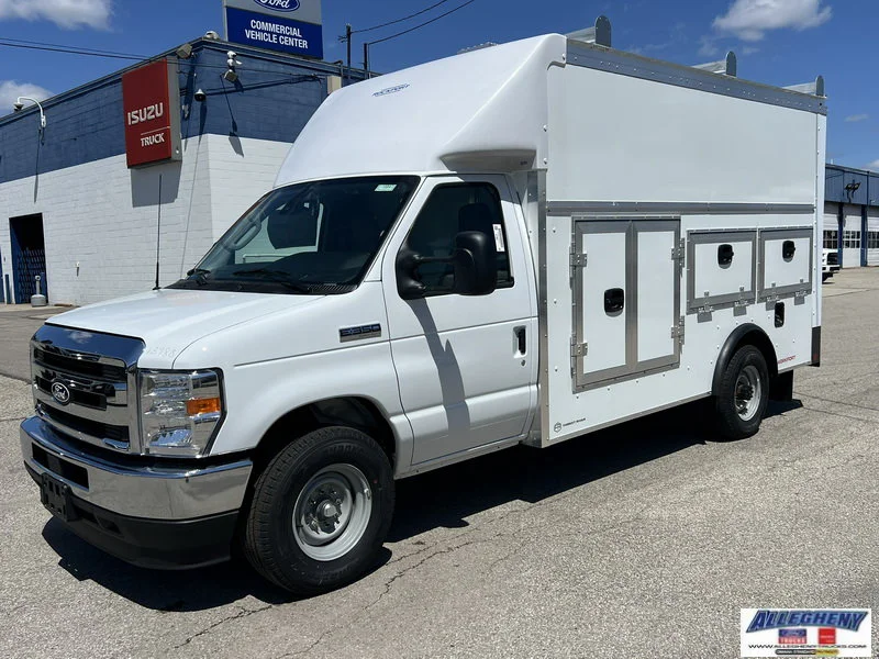 New 2027 Oxford White Ford  image 1