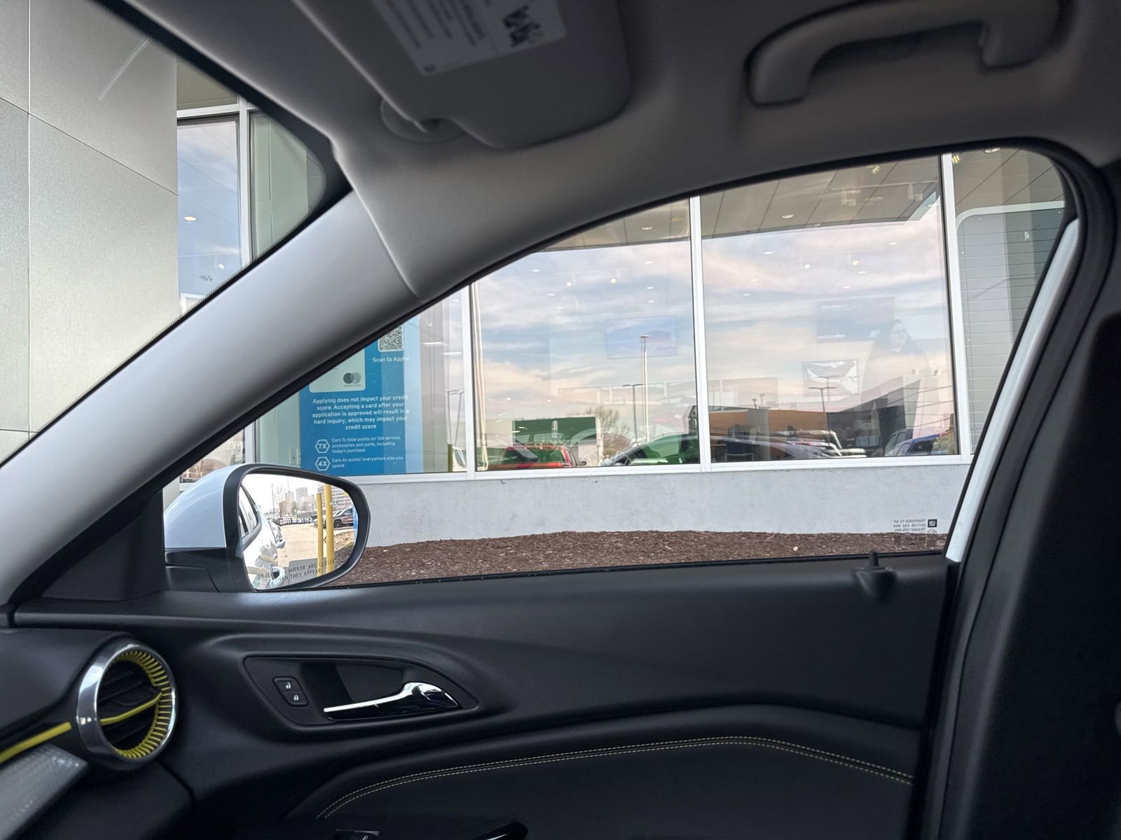 New 2026 Summit White Chevrolet LT with Sunroof Package - Driver Confidence Package - Convenience Package image 25
