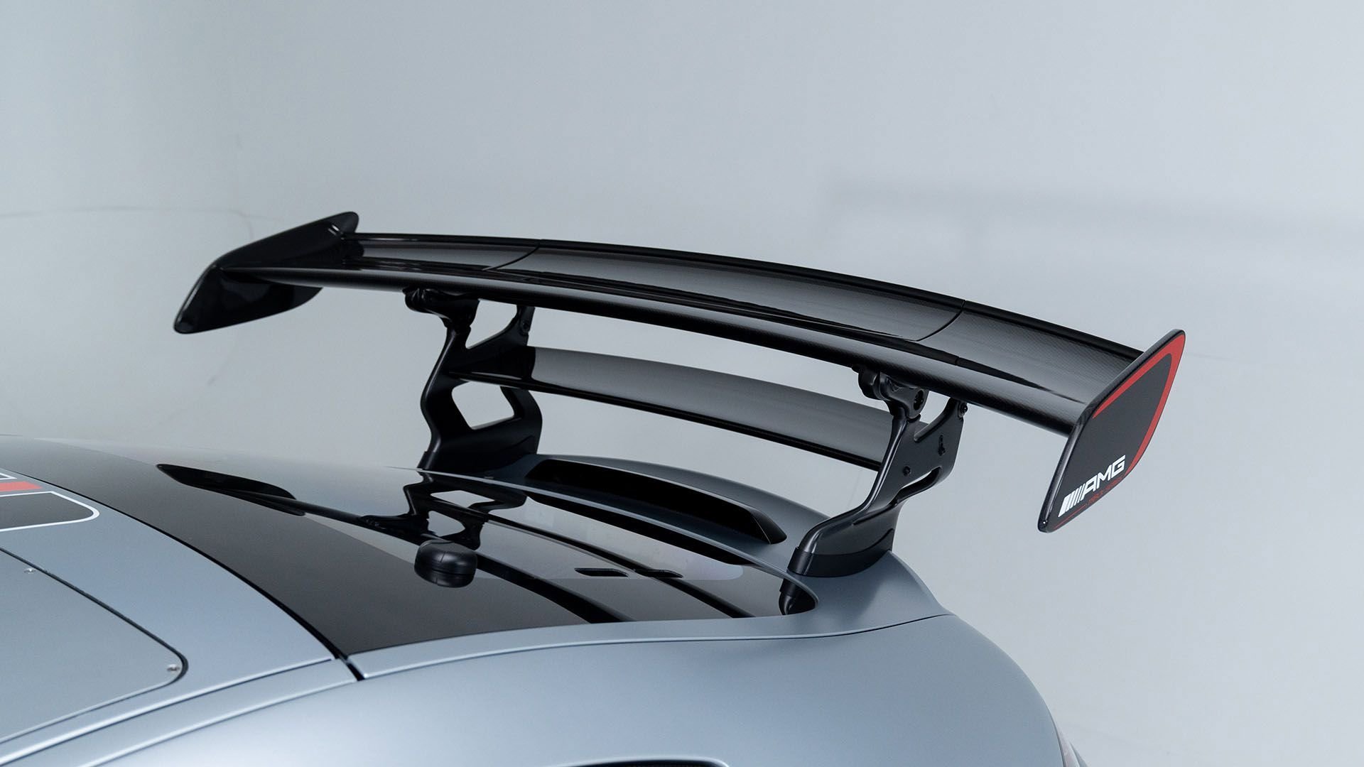 Used 2022 Designo Iridium Silver Magno Mercedes-Benz Track Series image 19
