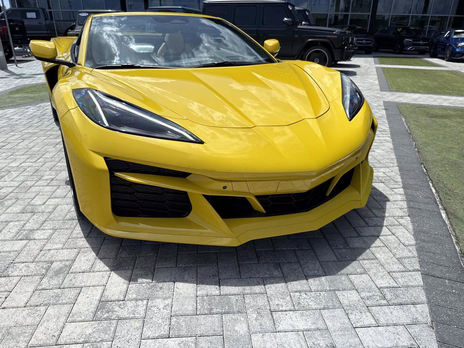 Used 2025 Competition Yellow Tintcoat Metallic Chevrolet Z06 image 7