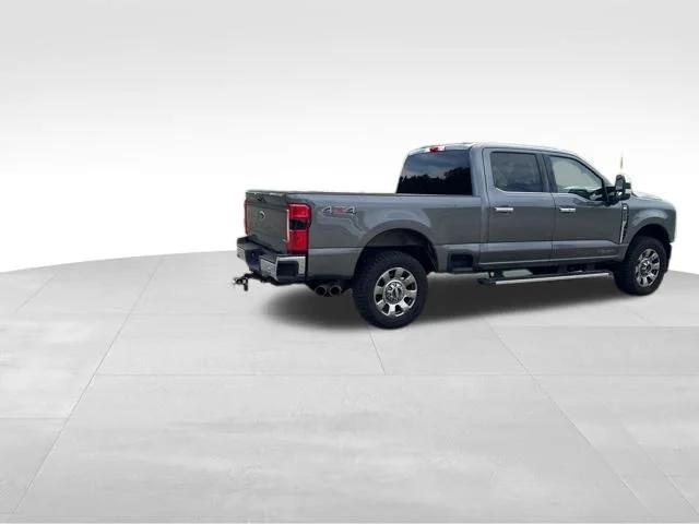Used 2025 Gray Ford Lariat image 7