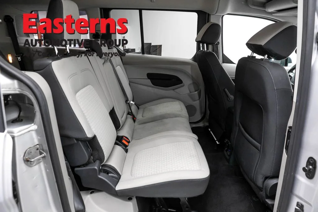 Used 2022 Silver Ford XLT image 22