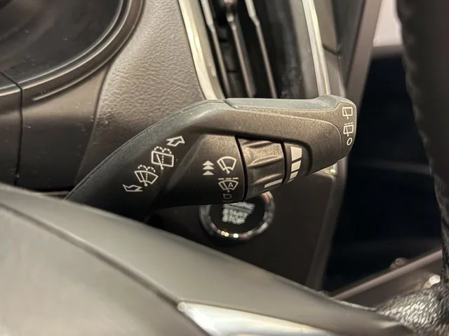 Used 2022 Silver Ford Titanium image 19