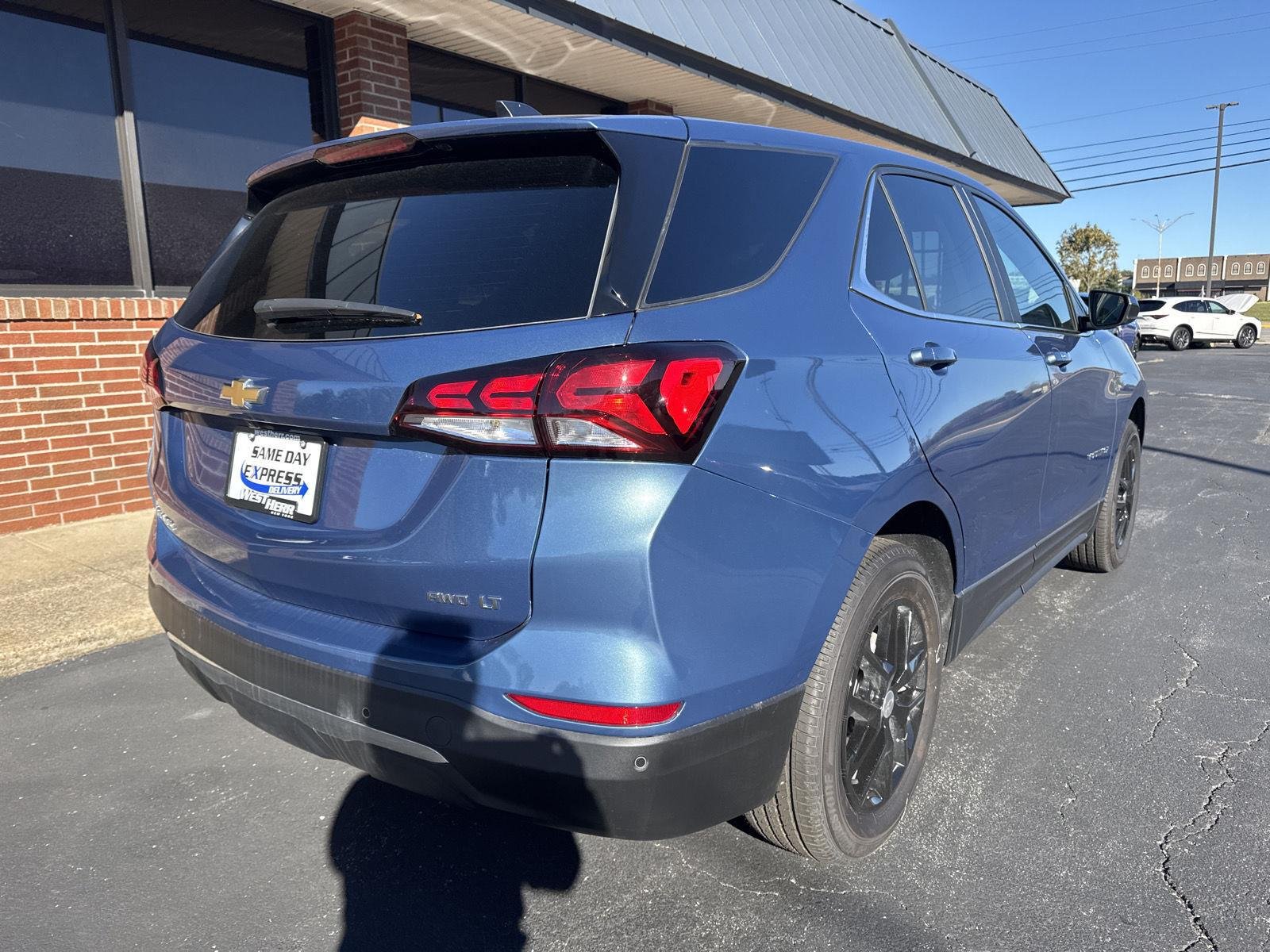 Used 2024 Lakeshore Blue Metallic Chevrolet LT image 6
