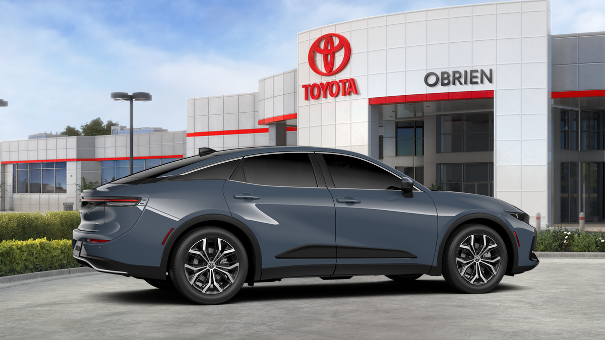 2026 Toyota Crown Limited - Photo 11