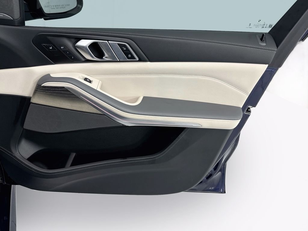 2026 BMW X7 40i - Photo 24