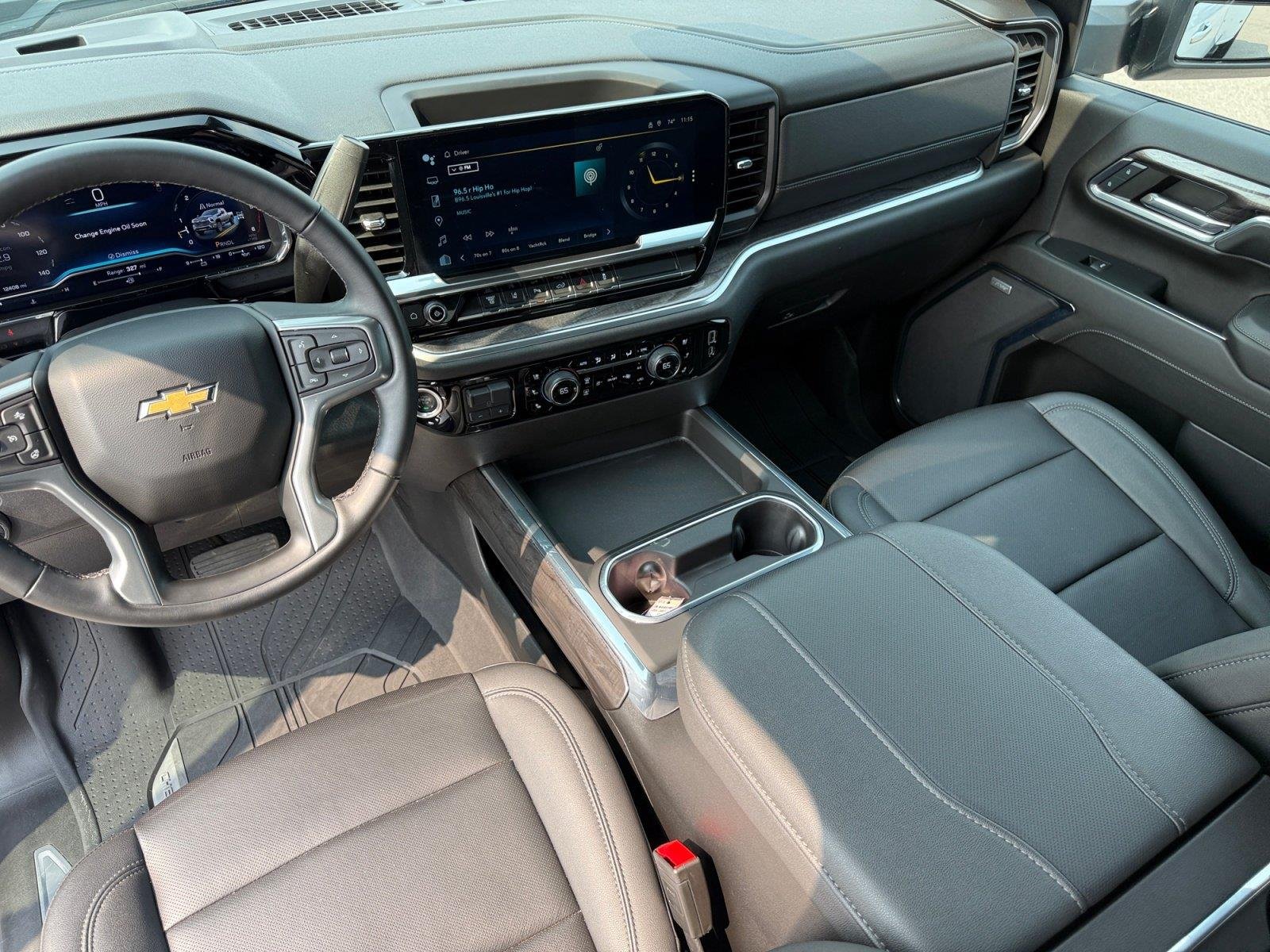 Used 2024 Summit White Chevrolet LTZ image 15