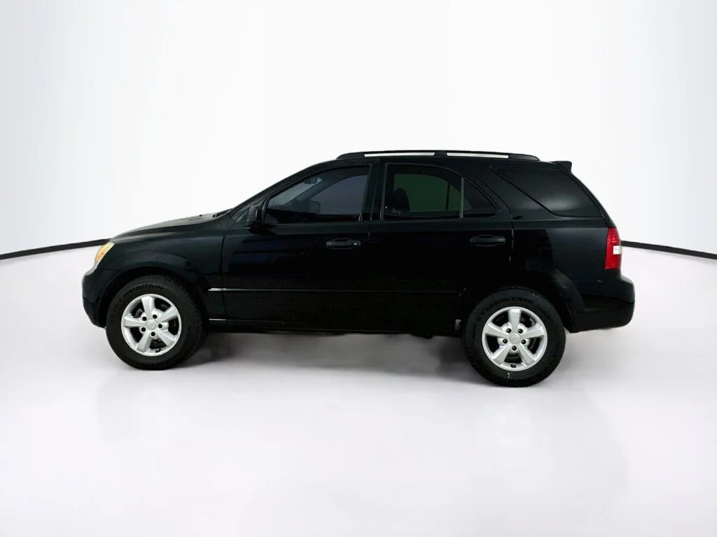 Used 2008 Ebony Black Kia LX image 4