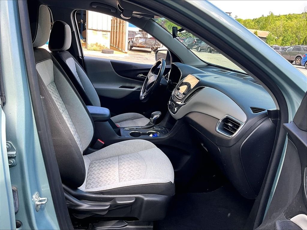 Used 2022 Seaglass Blue Metallic Chevrolet LT image 14