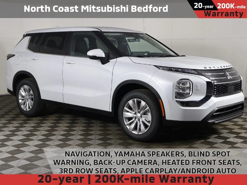 2026 Mitsubishi Outlander ES S-AWC's photo