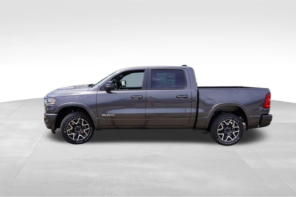 New 2026 Granite Crystal Metallic Clear-Coat Exterior Paint RAM Laramie image 6