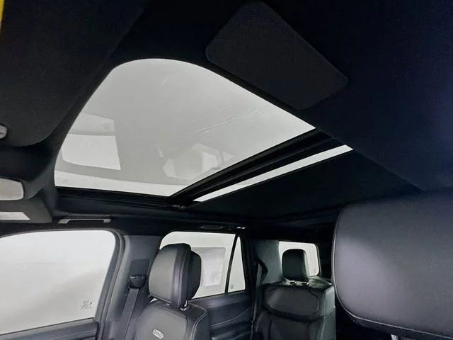 New 2027 Agate Black Metallic Ford Platinum image 20