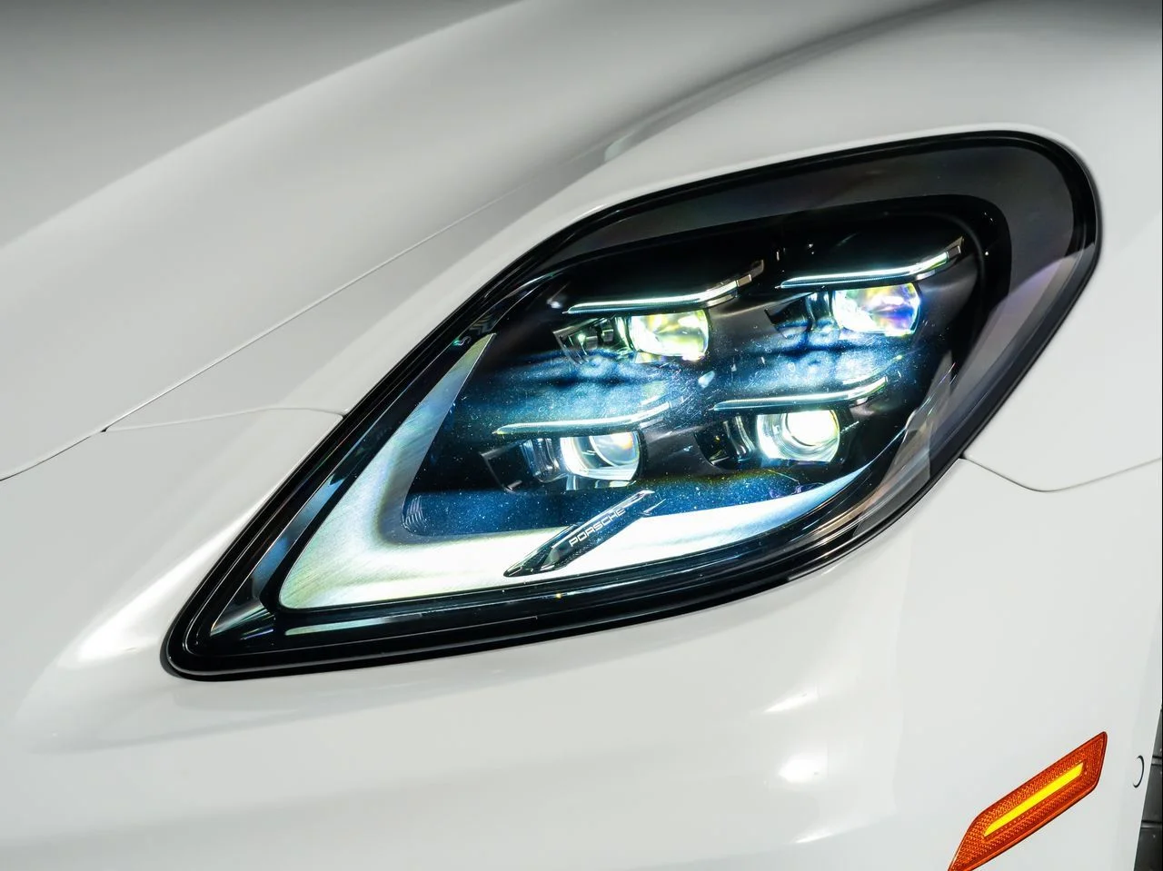 Used 2025 White Porsche  image 12