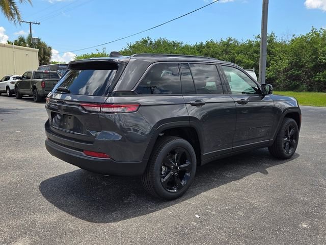 New 2026 Baltic Gray Metallic Clear-Coat Exterior Paint Jeep Limited image 11